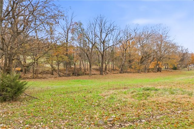 12825 E Wallin Mountain Road, West Fork, AR 72774