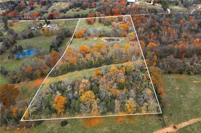 12825 E Wallin Mountain Road, West Fork, AR 72774