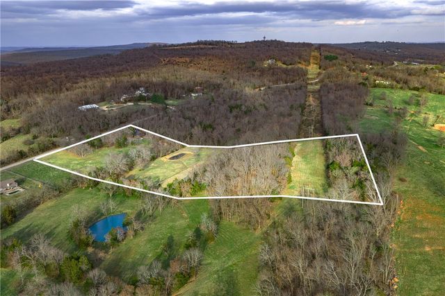 12825 E Wallin Mountain Road, West Fork, AR 72774