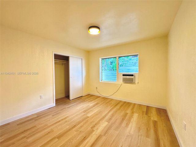 715 NE 122 St 4, North Miami, FL 33161