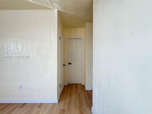 715 NE 122 St 4, North Miami, FL 33161