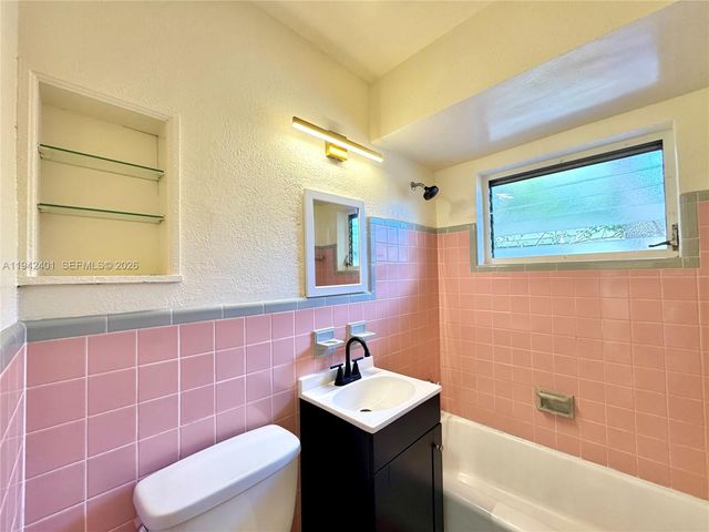 715 NE 122 St 4, North Miami, FL 33161