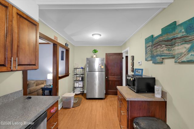 4616 Hillside Dr, Louisville, KY 40216