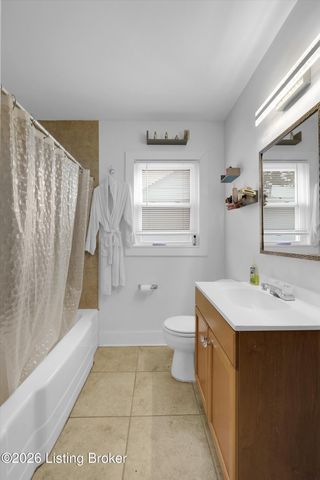 4616 Hillside Dr, Louisville, KY 40216