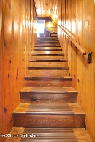 4616 Hillside Dr, Louisville, KY 40216