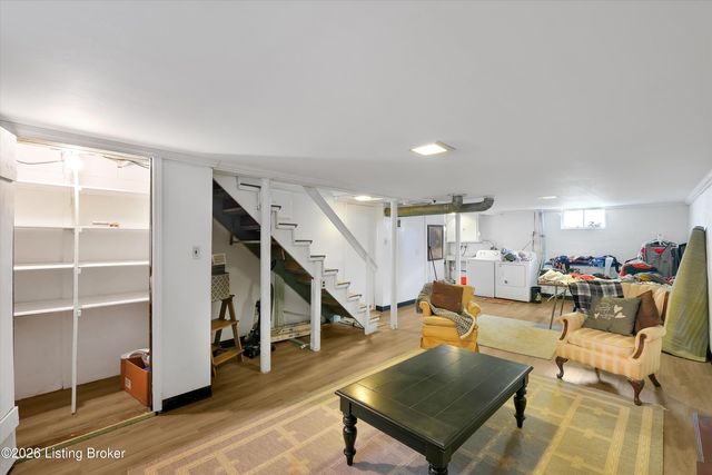 4616 Hillside Dr, Louisville, KY 40216