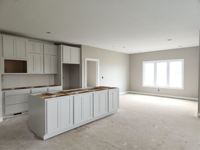 3302 SE Bannister Drive, Ankeny, IA 50021