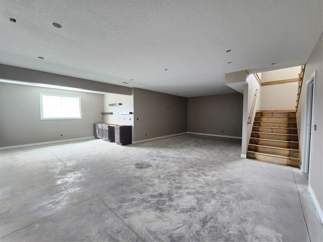 3302 SE Bannister Drive, Ankeny, IA 50021