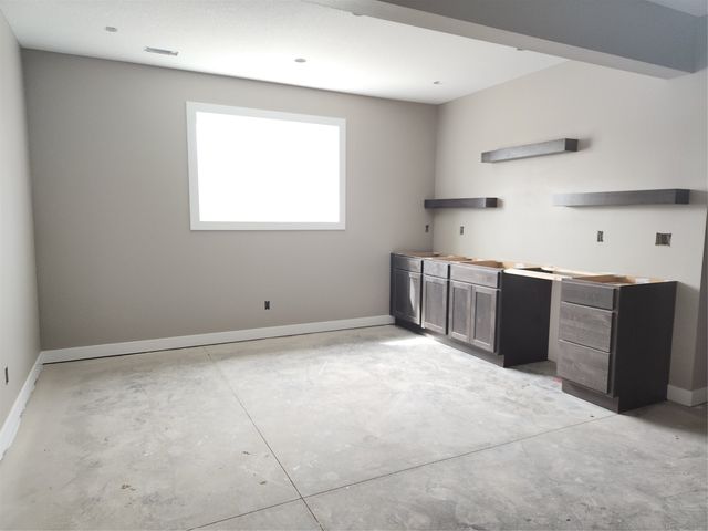 3302 SE Bannister Drive, Ankeny, IA 50021