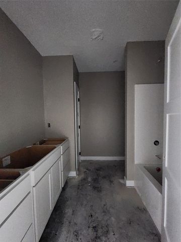 3302 SE Bannister Drive, Ankeny, IA 50021