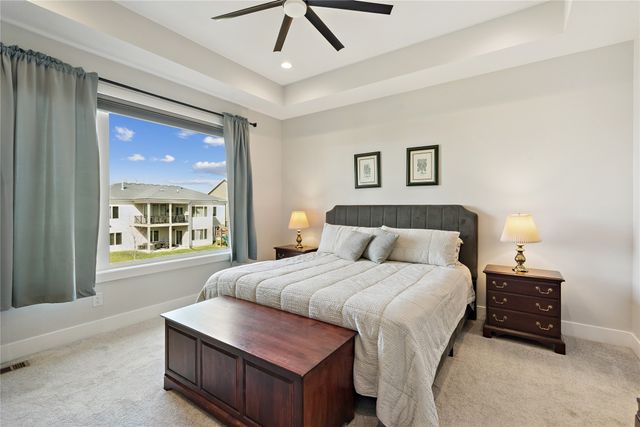 14601 Sutton Drive, Urbandale, IA 50323