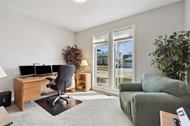 14601 Sutton Drive, Urbandale, IA 50323