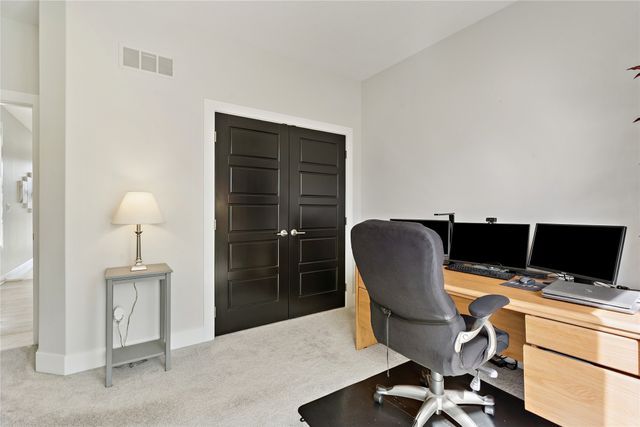 14601 Sutton Drive, Urbandale, IA 50323