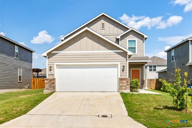 2521 Ayers Drive, Seguin, TX 78155