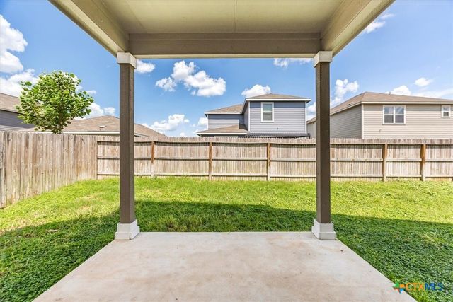 2521 Ayers Drive, Seguin, TX 78155