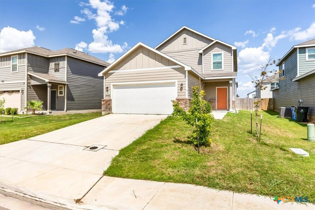 2521 Ayers Drive, Seguin, TX 78155