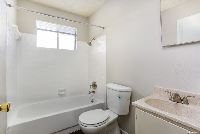 102 E CHERYL DR, San Antonio, TX 78228