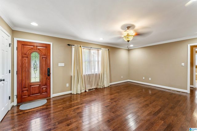 410 WILLOW DRIVE, Hueytown, AL 35023