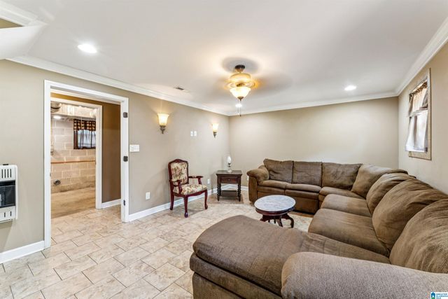 410 WILLOW DRIVE, Hueytown, AL 35023