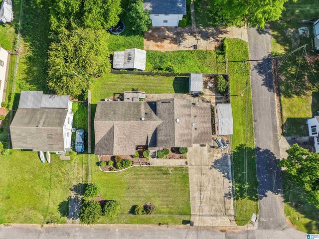 410 WILLOW DRIVE, Hueytown, AL 35023