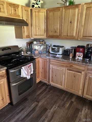 6337 Highway Dd, Unincorporated, MO 63640