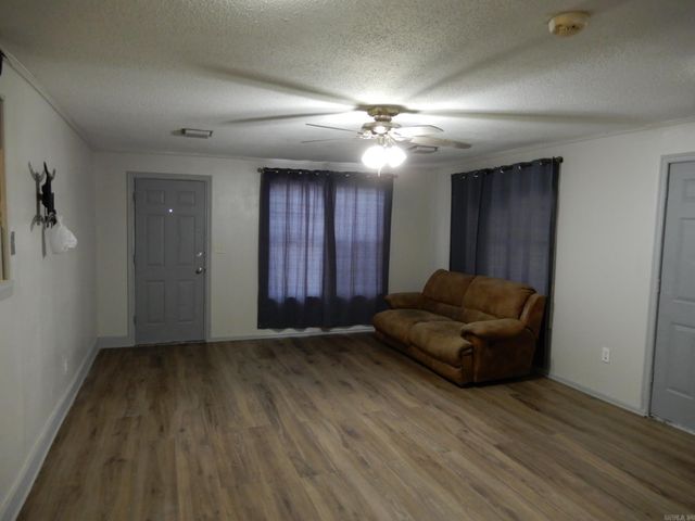 1004 S Elm, Bald Knob, AR 72010