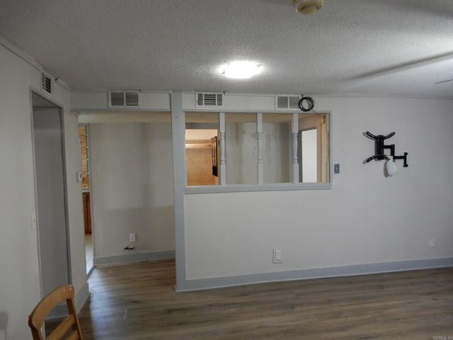 1004 S Elm, Bald Knob, AR 72010