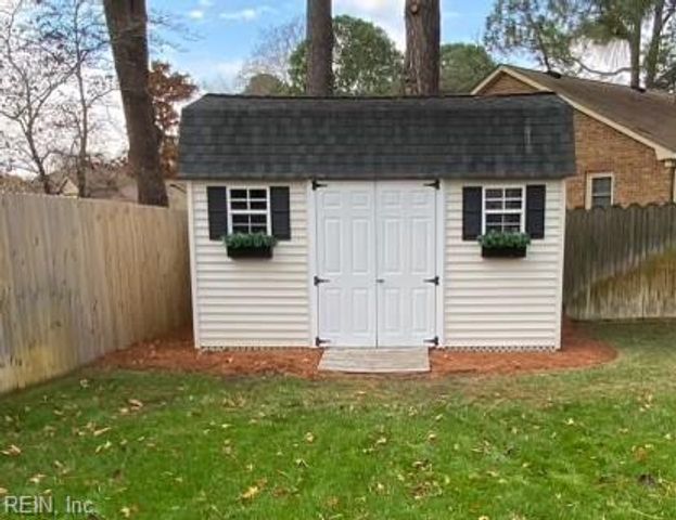 4421 Leatherwood DR, Virginia Beach, VA 23462