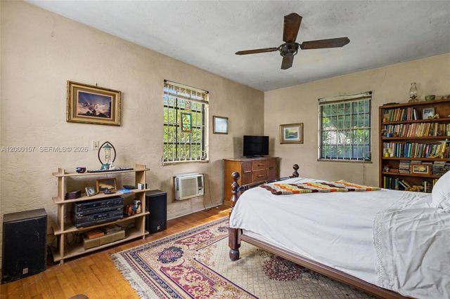 820 NE 82nd Ter, Miami, FL 33138