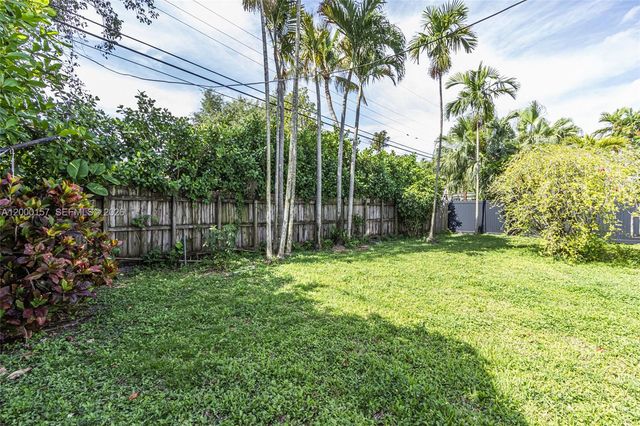 820 NE 82nd Ter, Miami, FL 33138