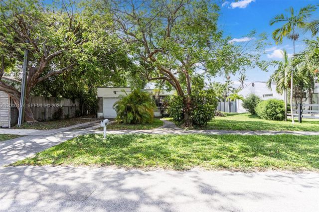 820 NE 82nd Ter, Miami, FL 33138