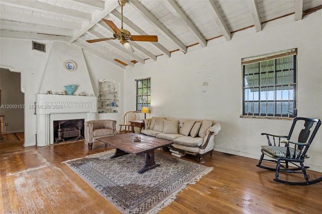 820 NE 82nd Ter, Miami, FL 33138