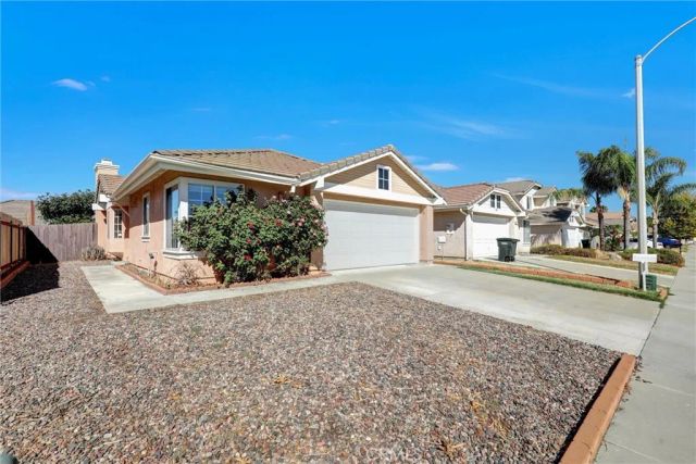 877 Sweetpea, Hemet, CA 92545