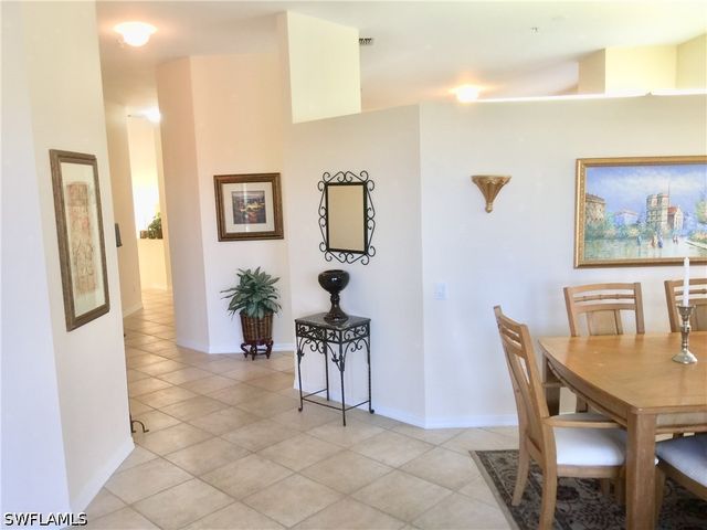200 Lambiance CIR 201, Naples, FL 34108