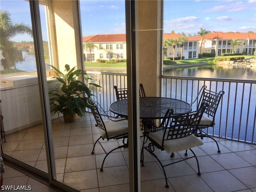 200 Lambiance CIR 201, Naples, FL 34108