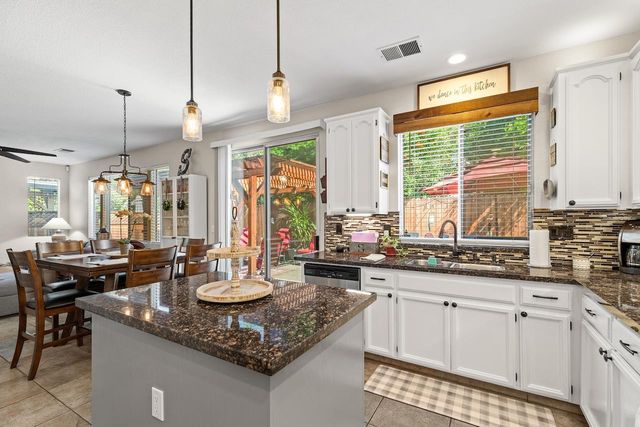 1827 Groveview Way, Tracy, CA 95376