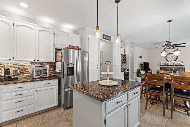 1827 Groveview Way, Tracy, CA 95376