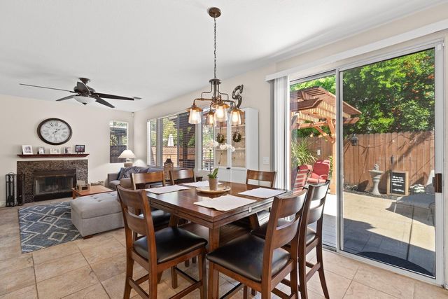 1827 Groveview Way, Tracy, CA 95376