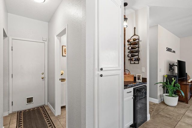 1827 Groveview Way, Tracy, CA 95376