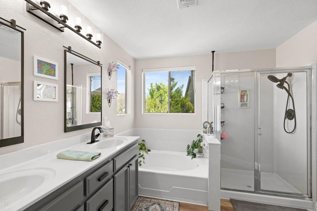 1827 Groveview Way, Tracy, CA 95376