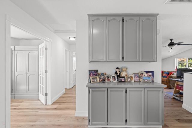 1827 Groveview Way, Tracy, CA 95376