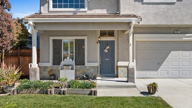 1827 Groveview Way, Tracy, CA 95376