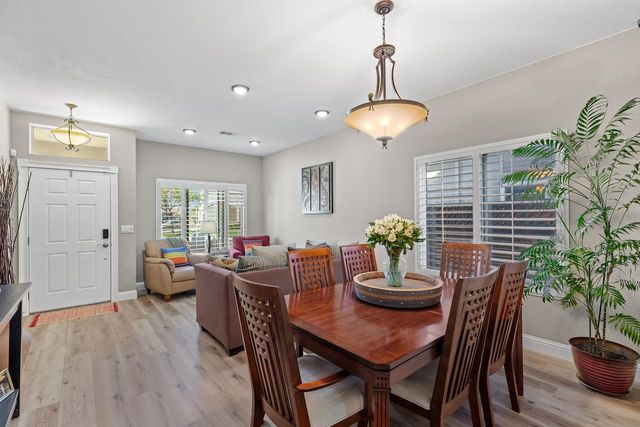 1827 Groveview Way, Tracy, CA 95376