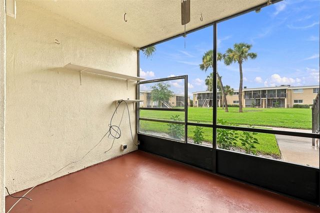 1000 LAKE OF THE WOODS BOULEVARD 105E, Fern Park, FL 32730
