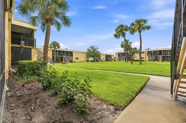 1000 LAKE OF THE WOODS BOULEVARD 105E, Fern Park, FL 32730