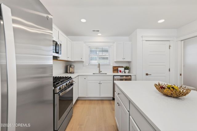 30 Elder Street, Mantoloking, NJ 08738