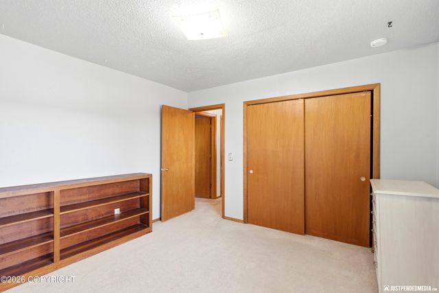 1751 Diomede Street, Anchorage, AK 99504