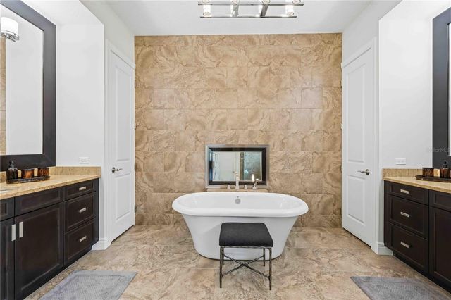 7638 WINDY HILL COVE, Bradenton, FL 34202