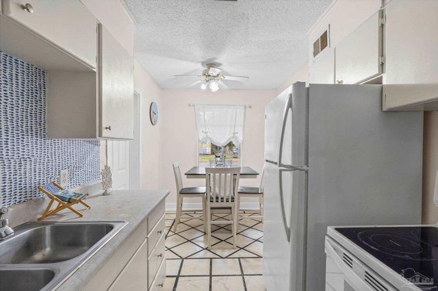 1004 Medford Ave, Pensacola, FL 32505