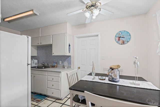 1004 Medford Ave, Pensacola, FL 32505